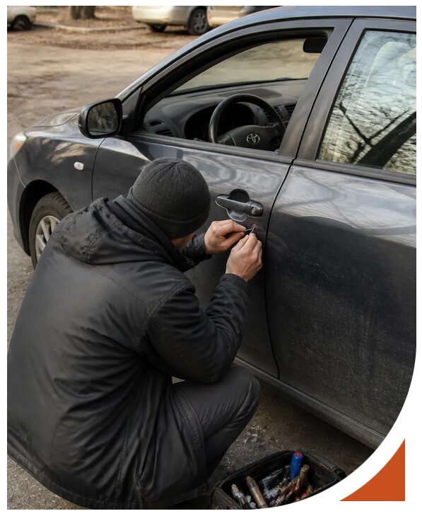 Профессиональное вскрытие автомобиля Тойота без повреждений в Сегеже